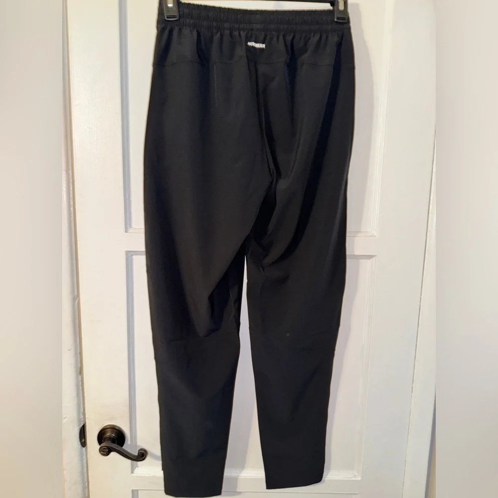 Adidas men joggers small NWT